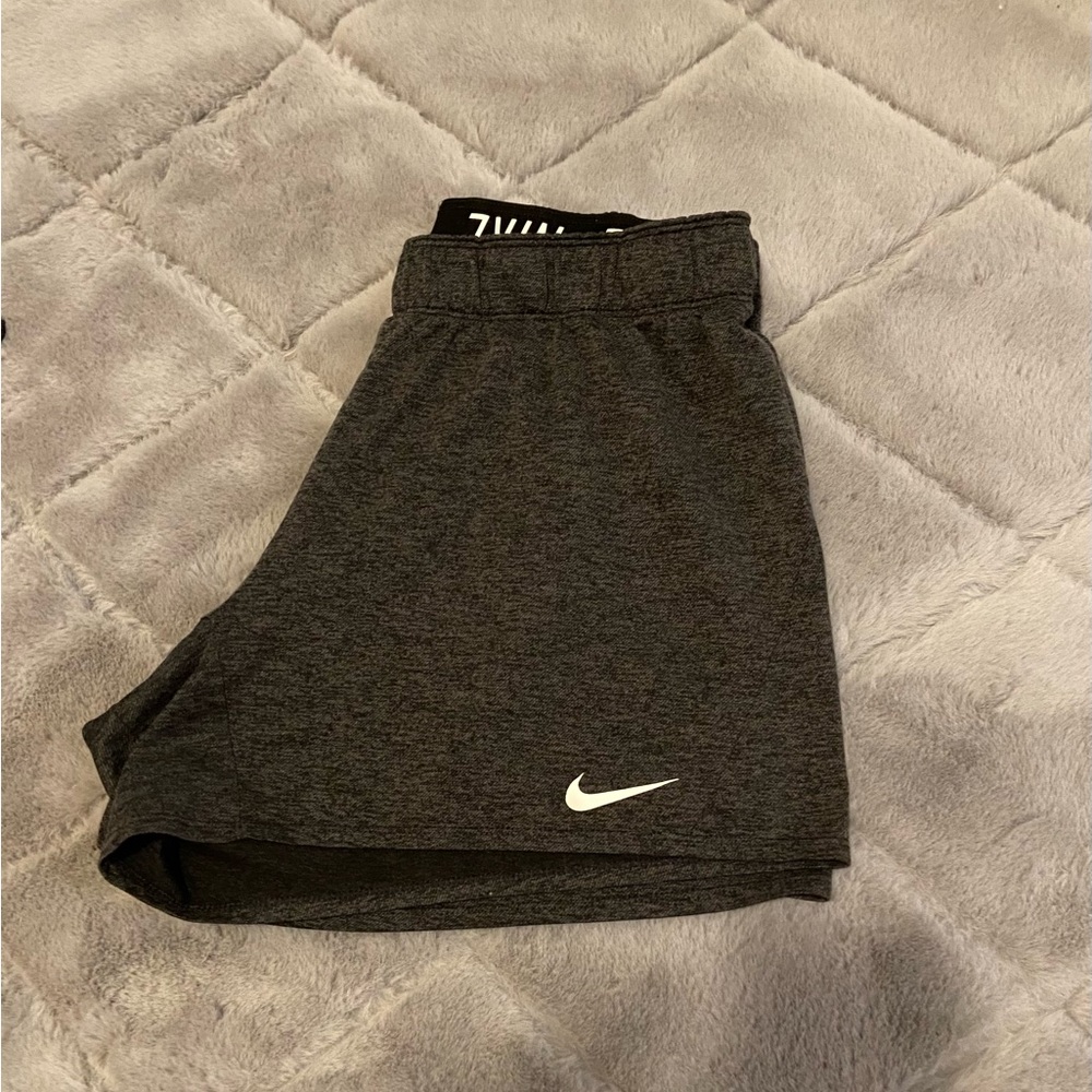 Women Nike shorts